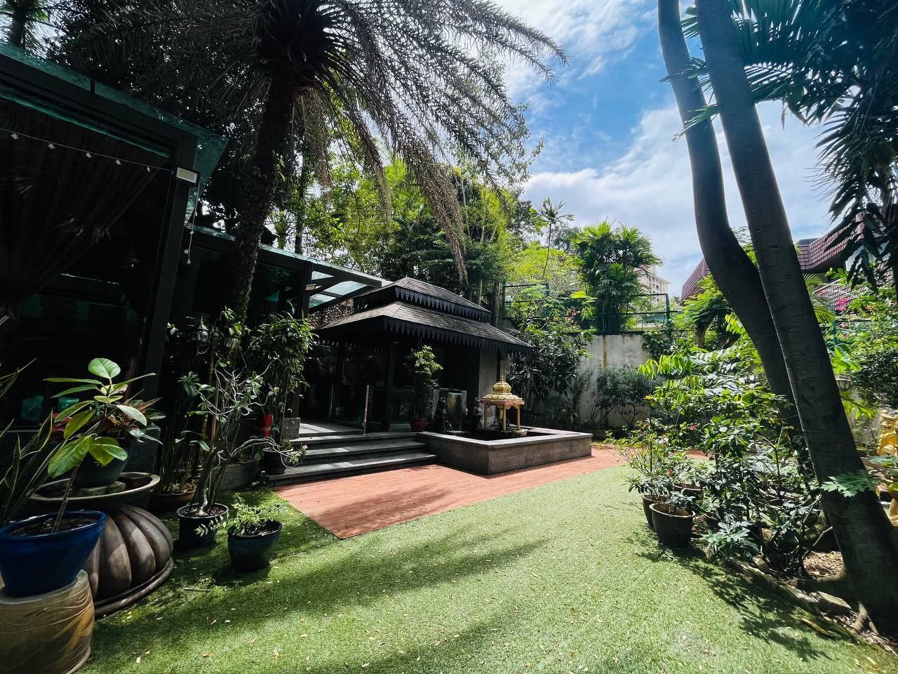 Bungalow PJ Seksyen 16 - photo 2