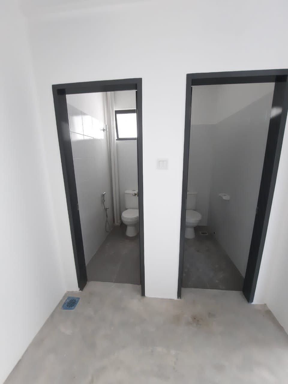 NEWLY VACANT POSESSION 2sty Factory - photo 5