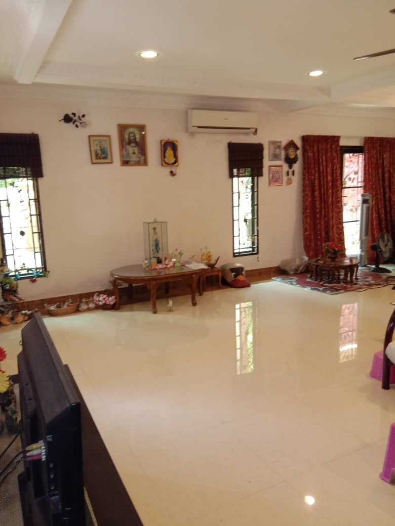 PARTLY FURNISH ENDLOT 2sty Bandar Botanic