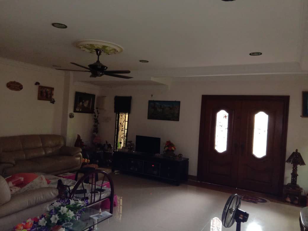 PARTLY FURNISH ENDLOT 2sty Bandar Botanic - photo 2