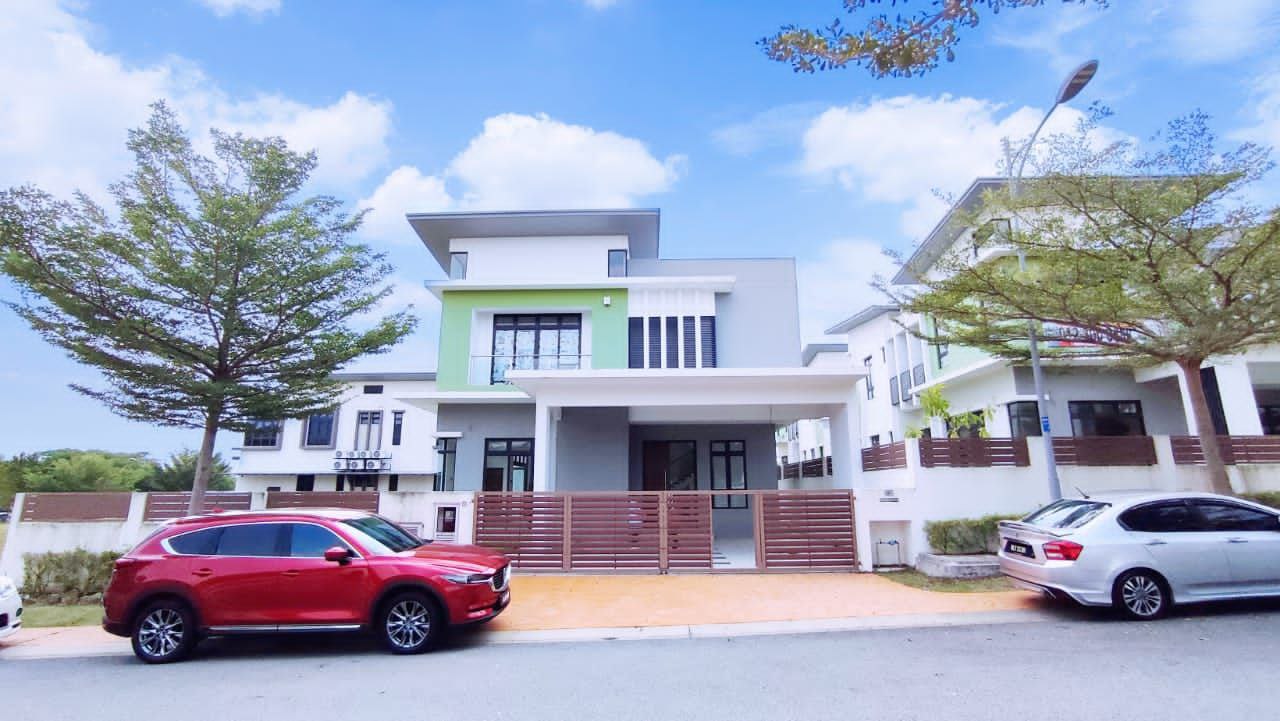 NEW AND VACANT Double Storey Bungalow Casa Sutra - photo 2