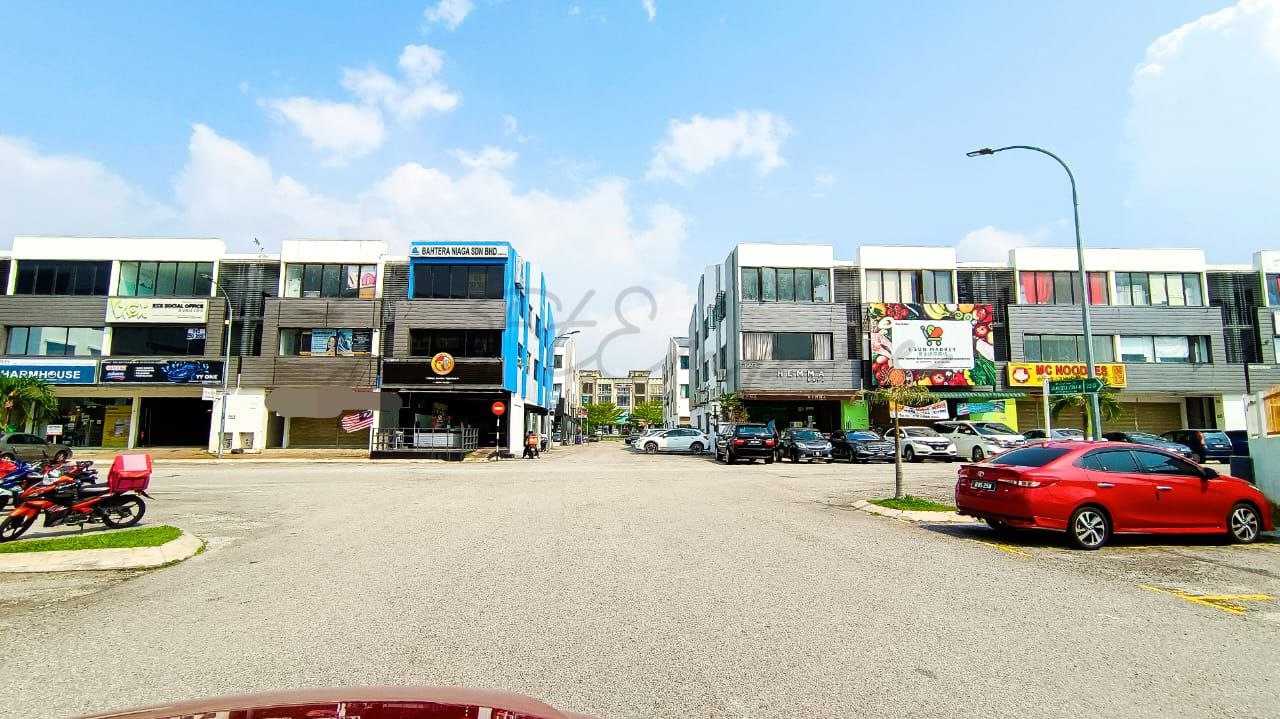 READY TENANT 3sty Shoplot Setia Alam - photo 3