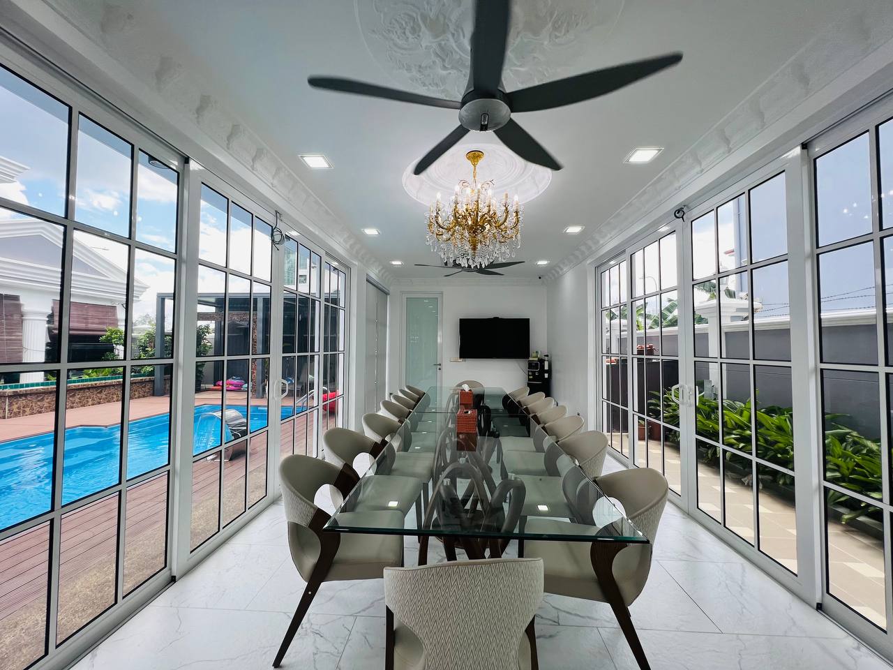 ENGLISH STYLE WITH POOL Bungalow Setiawangsa - photo 3