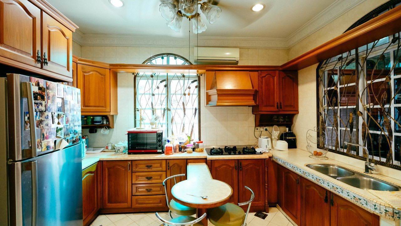 ENGLISH STYLE WITH POOL Bungalow Setiawangsa - photo 8