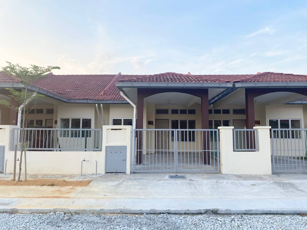 NEW Single Storey Jalan Universiti Seksyen 30 - photo 4