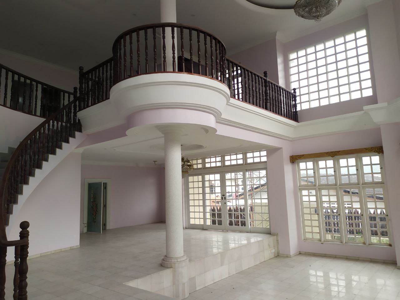 PARTLY FURNISHED 2sty Bungalow Shah Alam