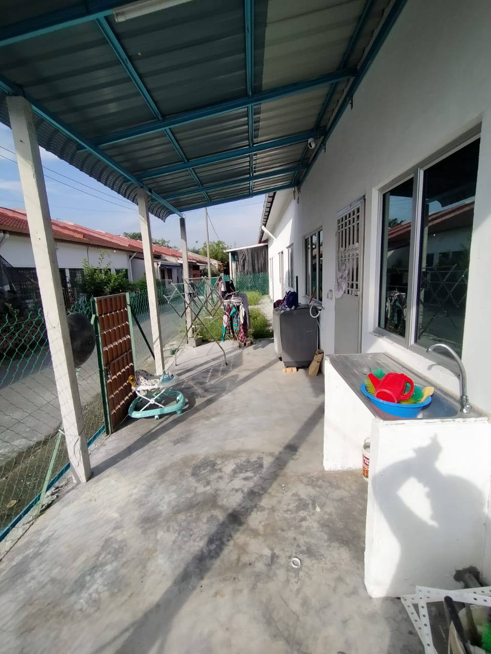 END LOT  WITH KITCHEN CABINET Seksyen 29 - photo 4