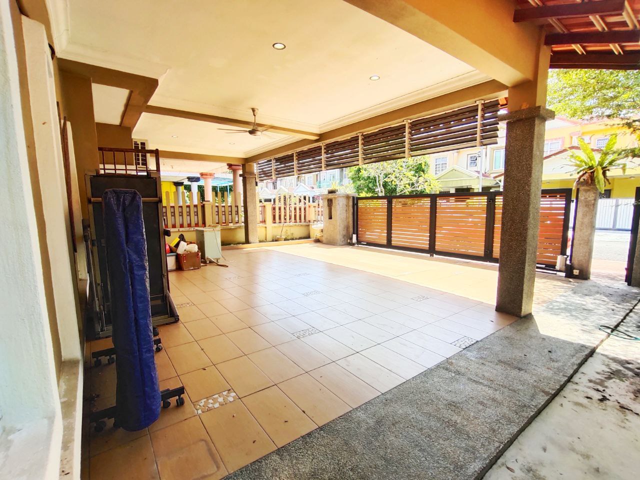 EXTENTED RENOVATED CORNER LOT 2sty Bukit Bandaraya - photo 4