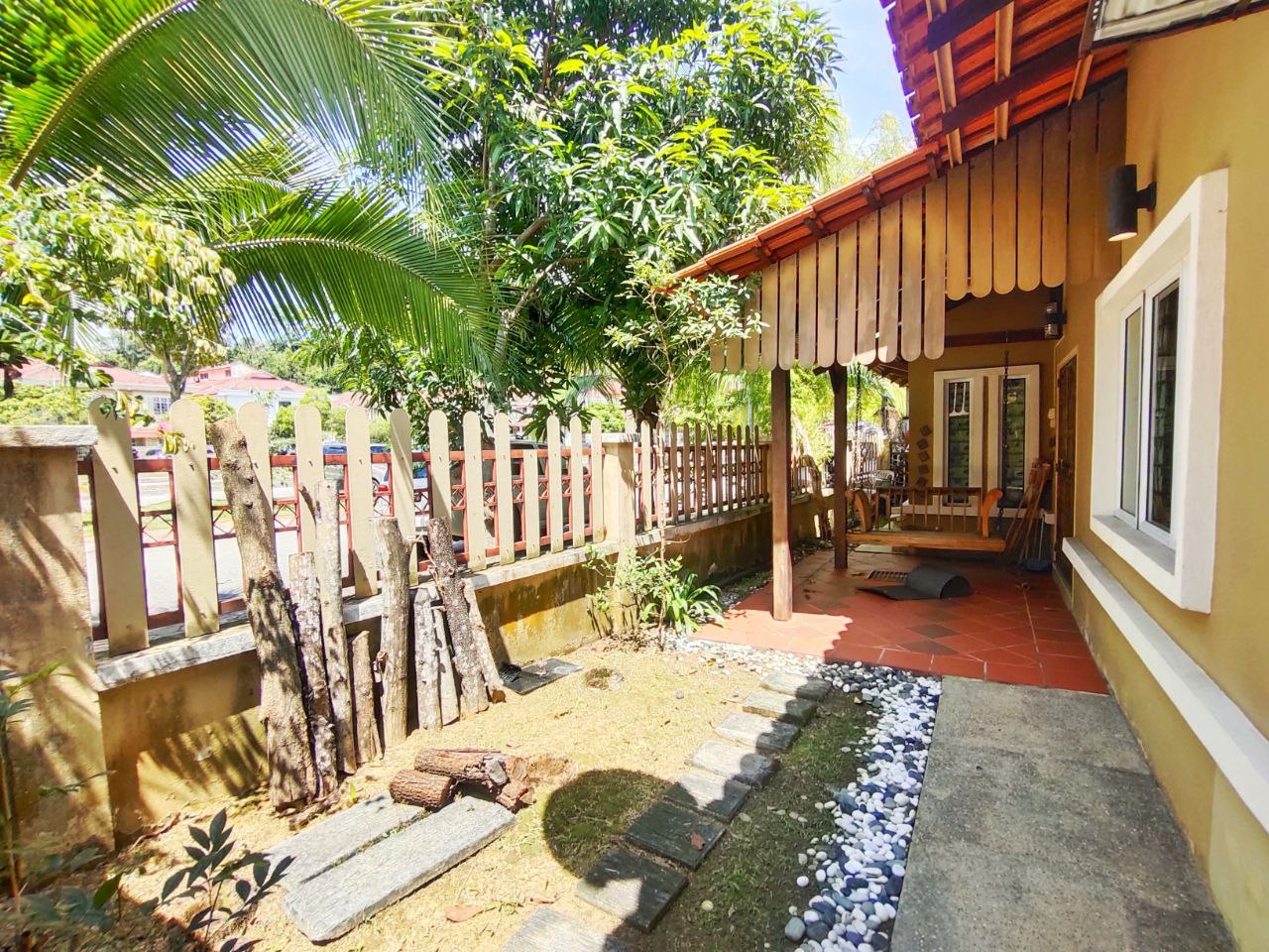 EXTENTED RENOVATED CORNER LOT 2sty Bukit Bandaraya - photo 9