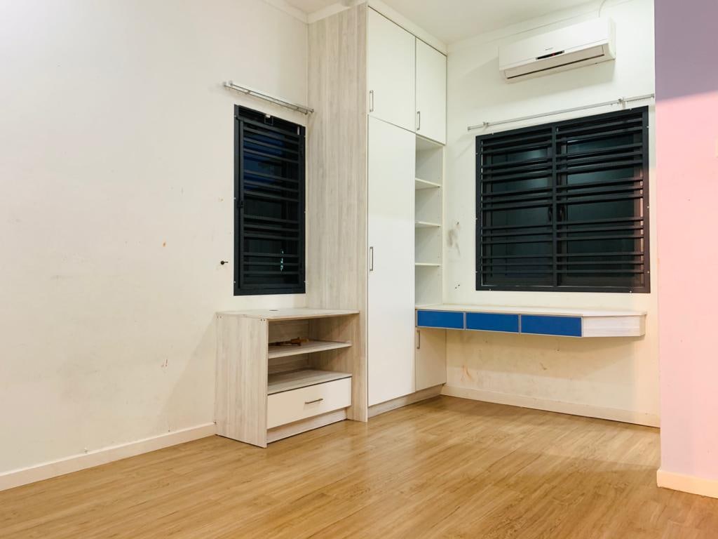PARTLY FURNISH 2sty Corner Bandar Bukit Raja Klg - photo 8