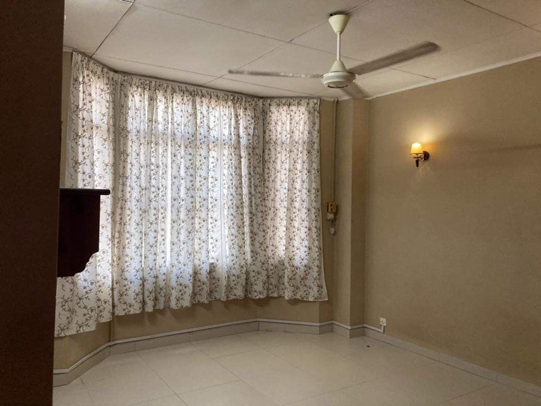 PARTLY FURNISH 2sty Seksyen 13 Shah Alam - photo 4