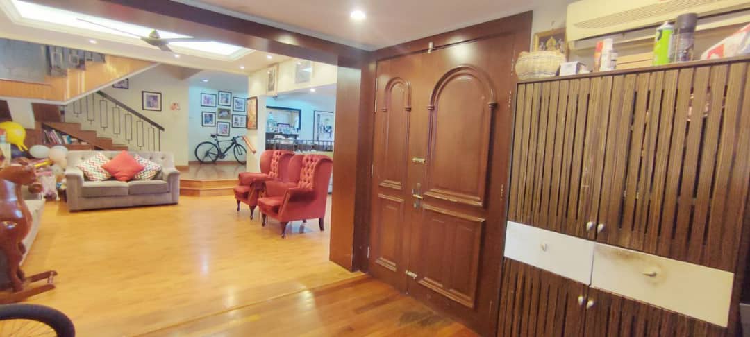 CORNER WALKG DISTANCE TO SCHOOL SS2 Damansara Jaya - photo 7