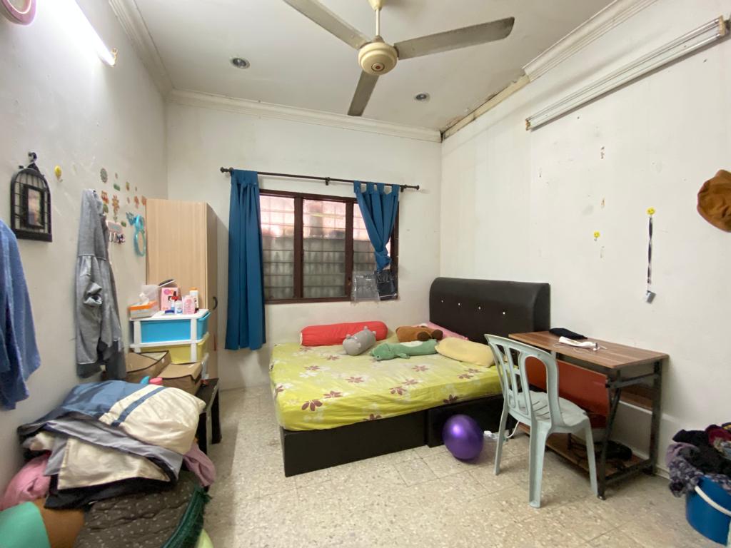 END LOT SINGLE STOREY TERRACE TAMAN SRI SEGAMBUT - photo 2