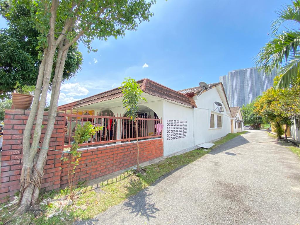 END LOT SINGLE STOREY TERRACE TAMAN SRI SEGAMBUT - photo 7