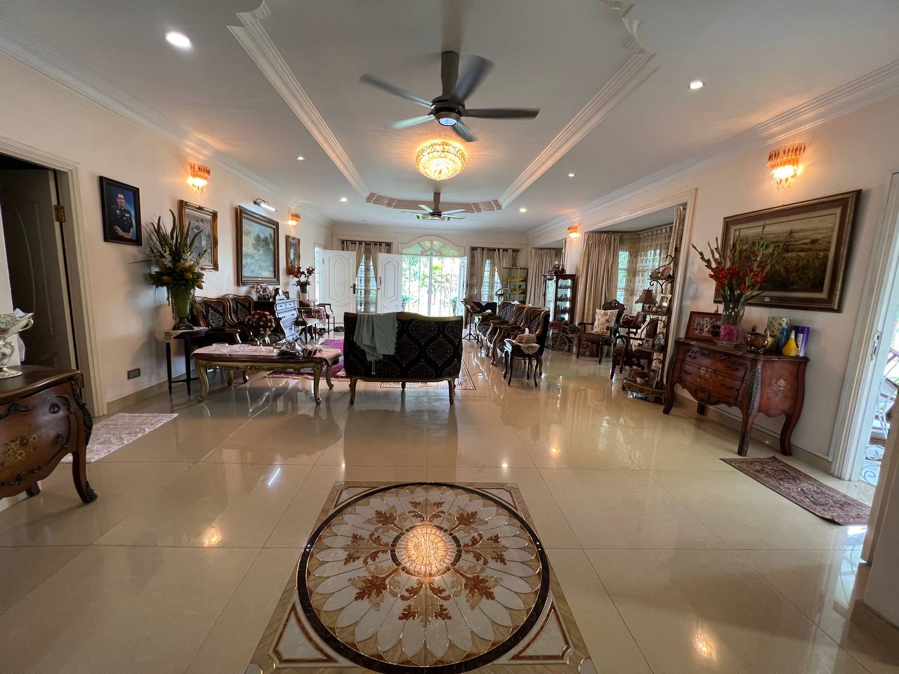RENOVATED HUGE LAND AREA 2sty Bungalow Seksyen 6 - photo 6