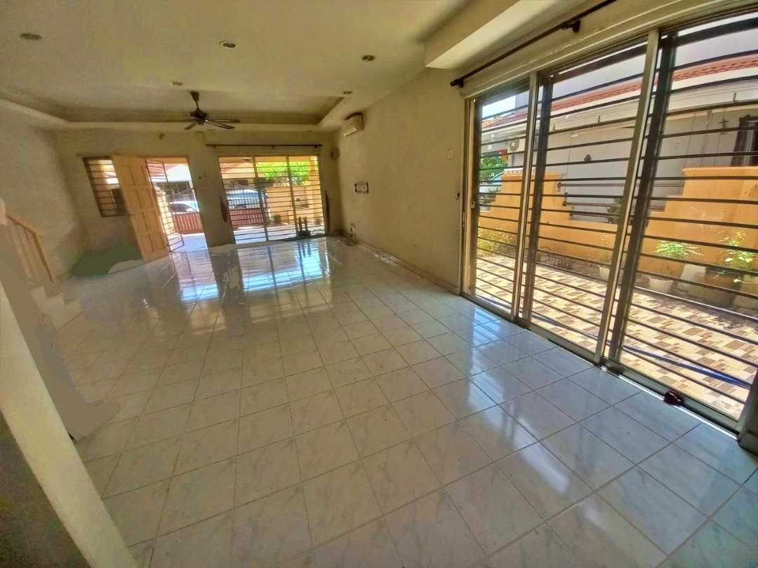 2STY END LOT KEMUNING GREENHILLS 2, BUKIT RIMAU, - photo 2