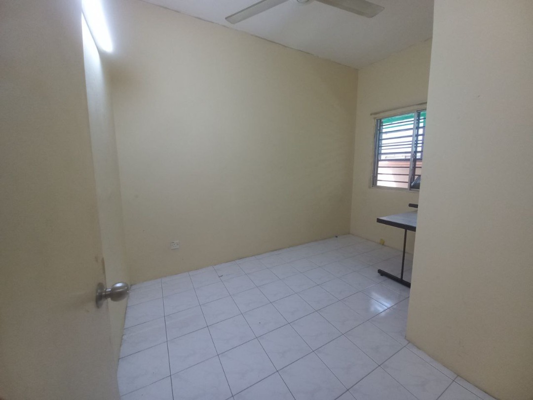 2STY END LOT KEMUNING GREENHILLS 2, BUKIT RIMAU, - photo 9