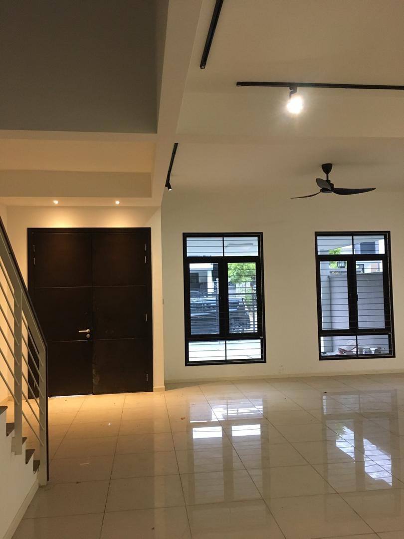 2sty AKASIA U12 Shah Alam PArtly Furnish
