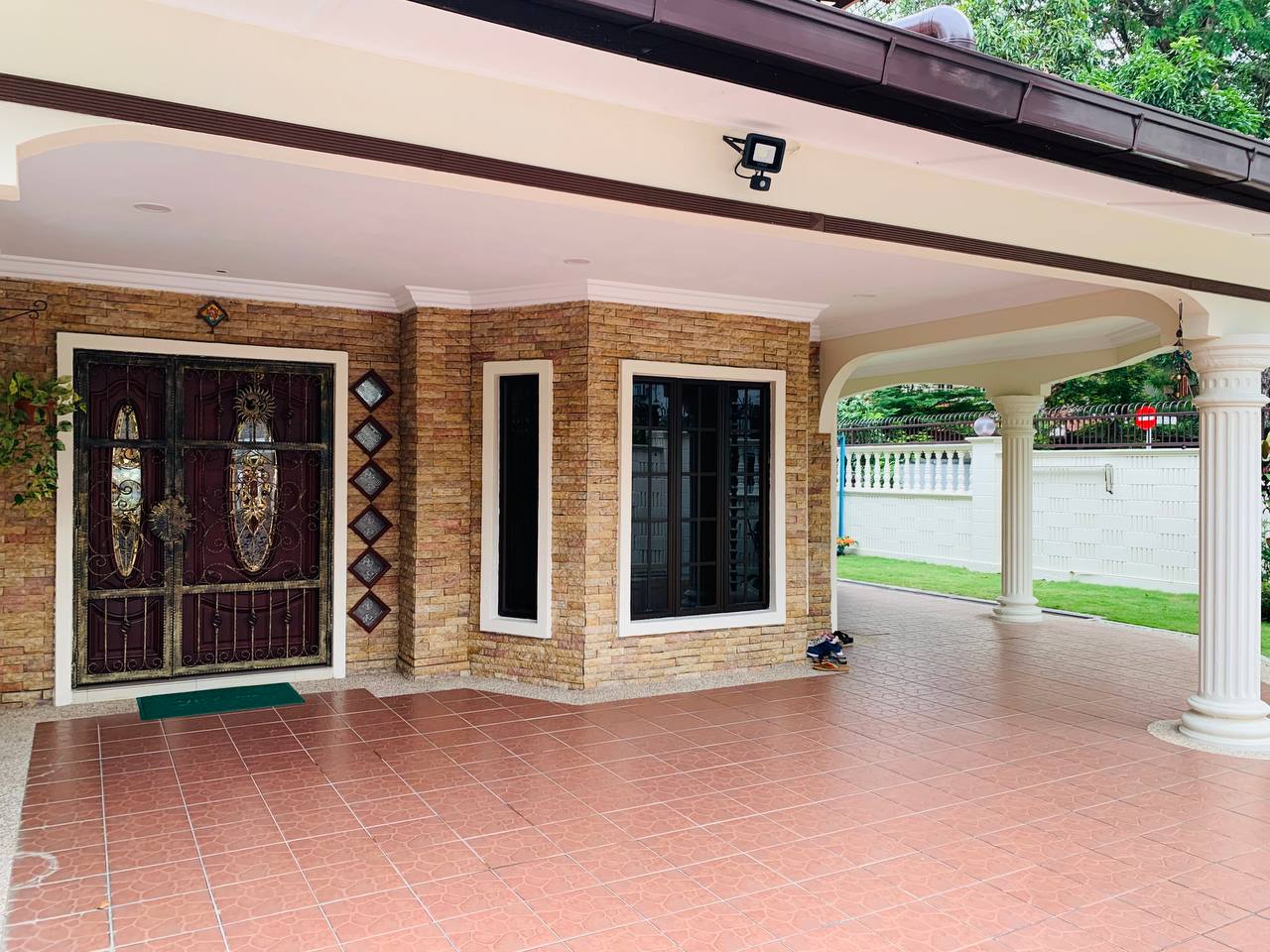 CORNER LOT 2 STOREY TERRACE HOUSE, SS7 KELANA JAYA