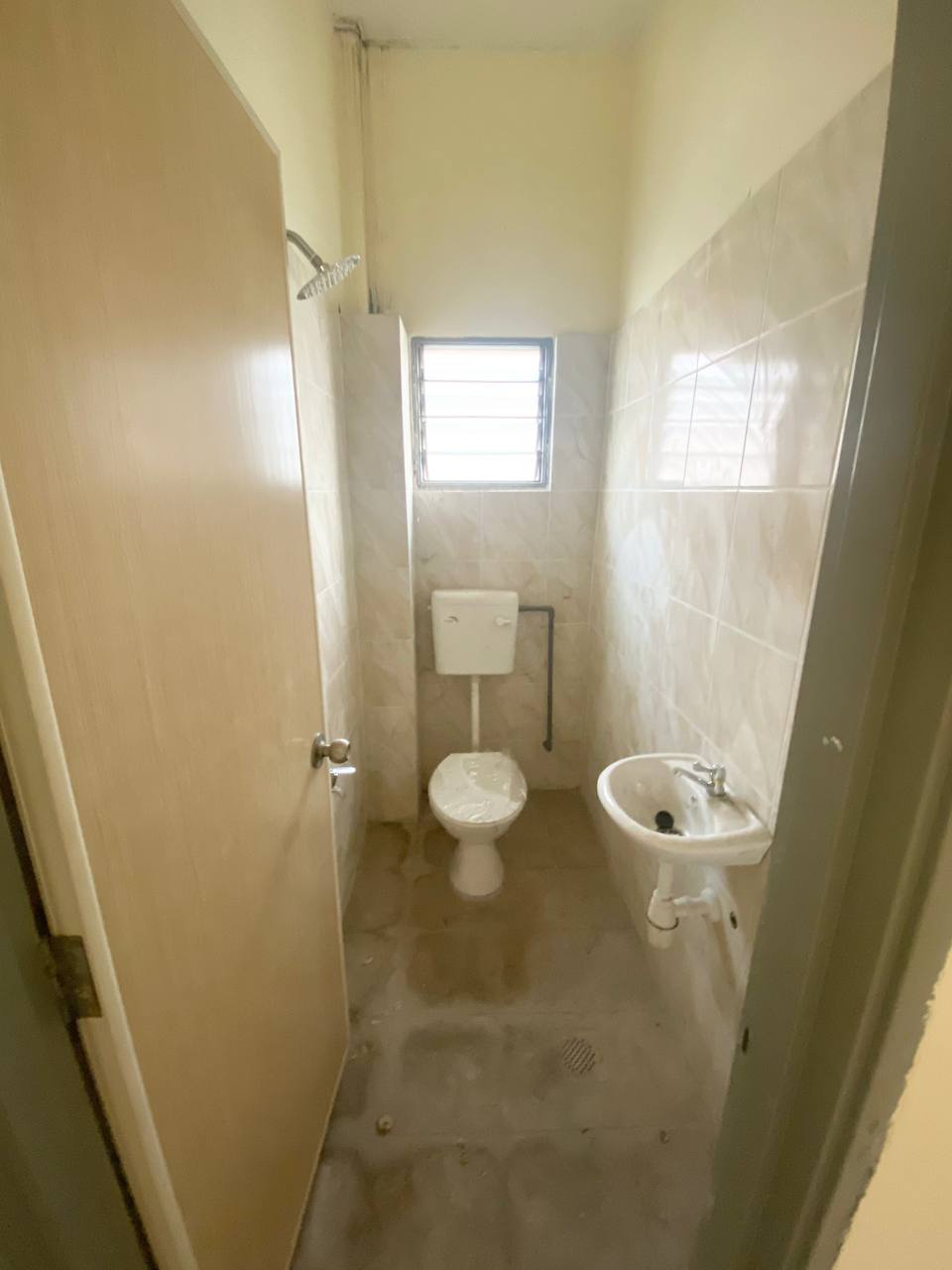 Single Storey House, Jalan Universiti Shah Alam - photo 7