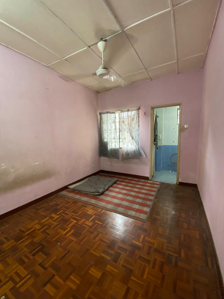 2sty Berjaya Park Seksyen 32 with Plaster Ceiling - photo 2