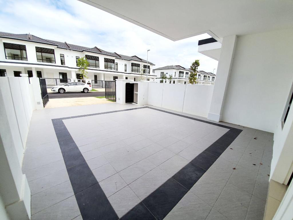 2sty Graham MURAHHH Puncak Alam - photo 3