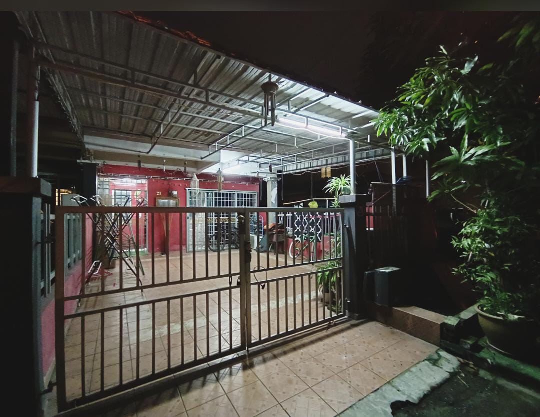 2sty Endlot Renovated Bandar Putera 1 Klang - photo 2
