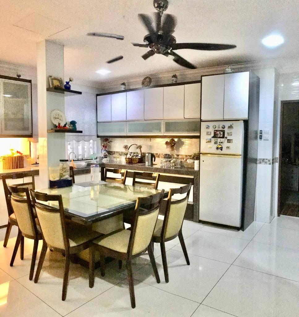 Two Half Sty Semi D Extended Seksyen 7 Shah Alam