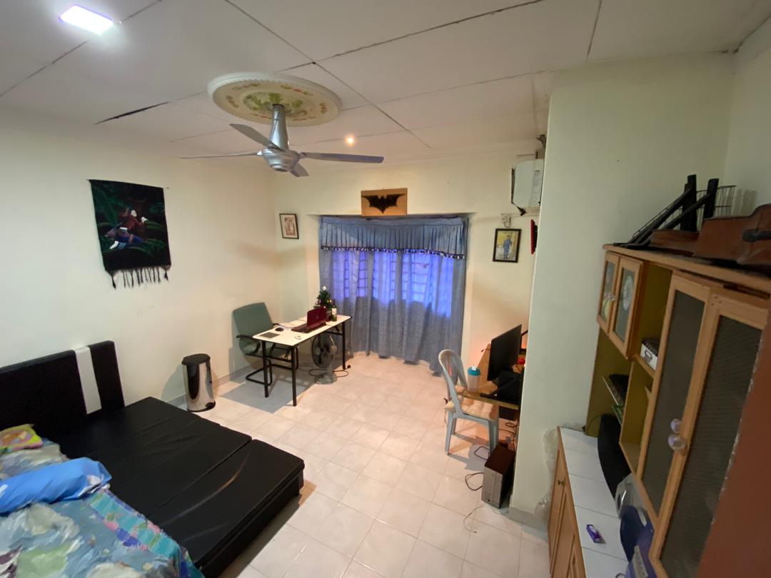 Partly Furnish 2sty Seksyen u12 Shah Alam - photo 7