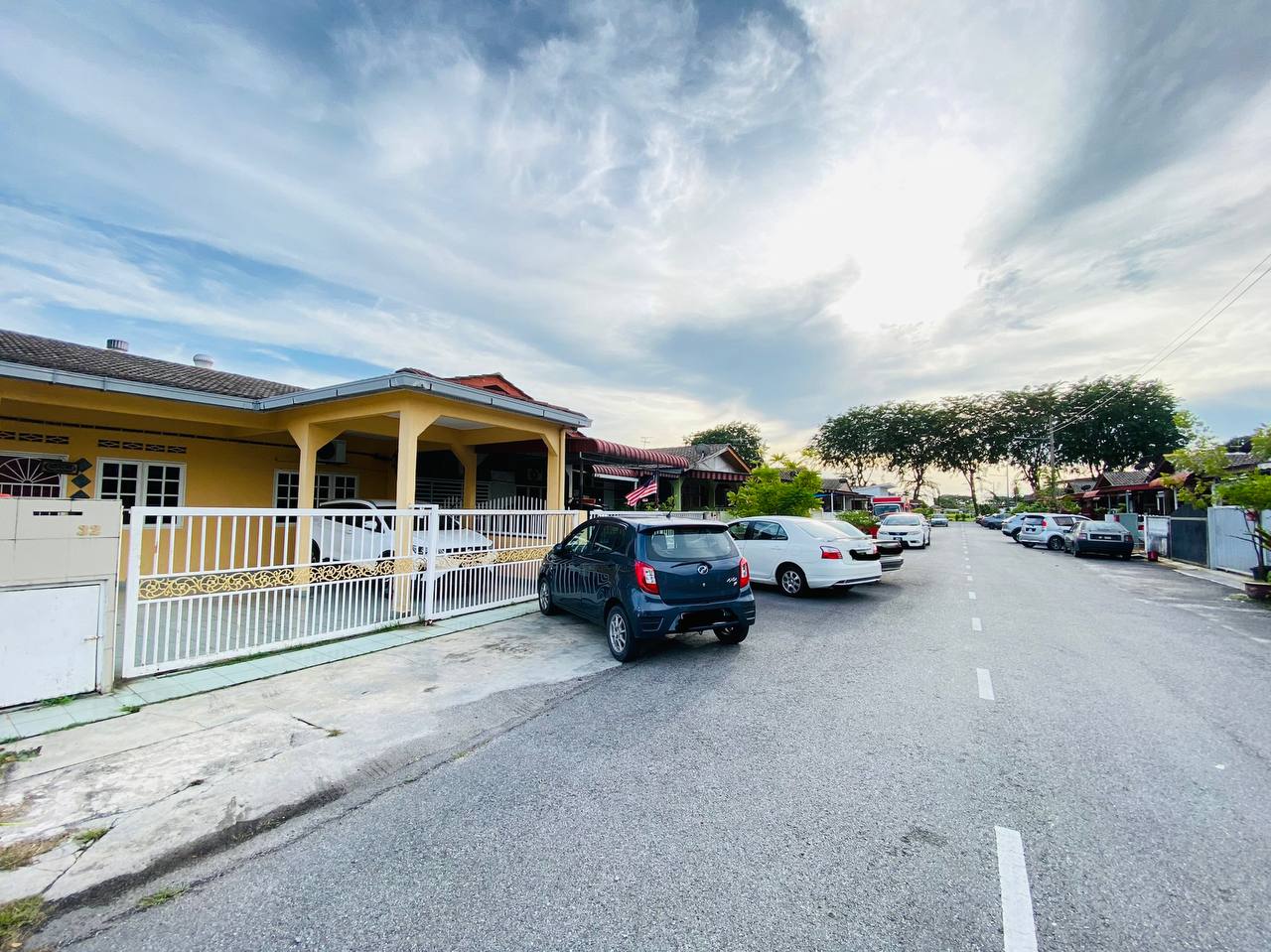 2sty Corner Klang Utama Partly Furnish