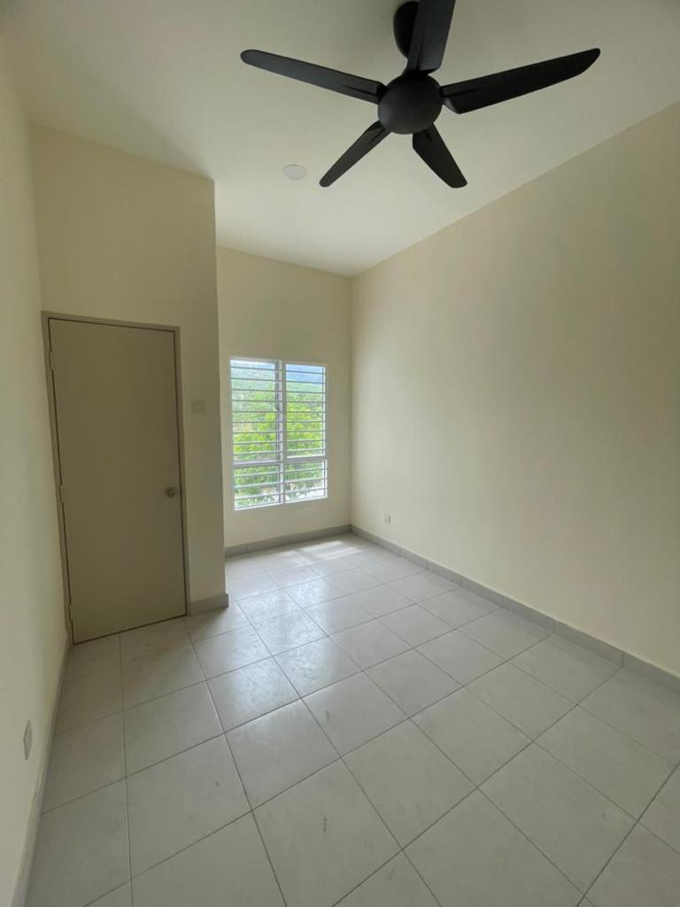 2sty With Kitchen Cabinet Alam Suria Puncak Alam - photo 2