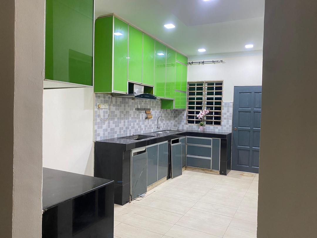 Renovated Freehold Teres 2 Tingkat Semenyih - photo 6
