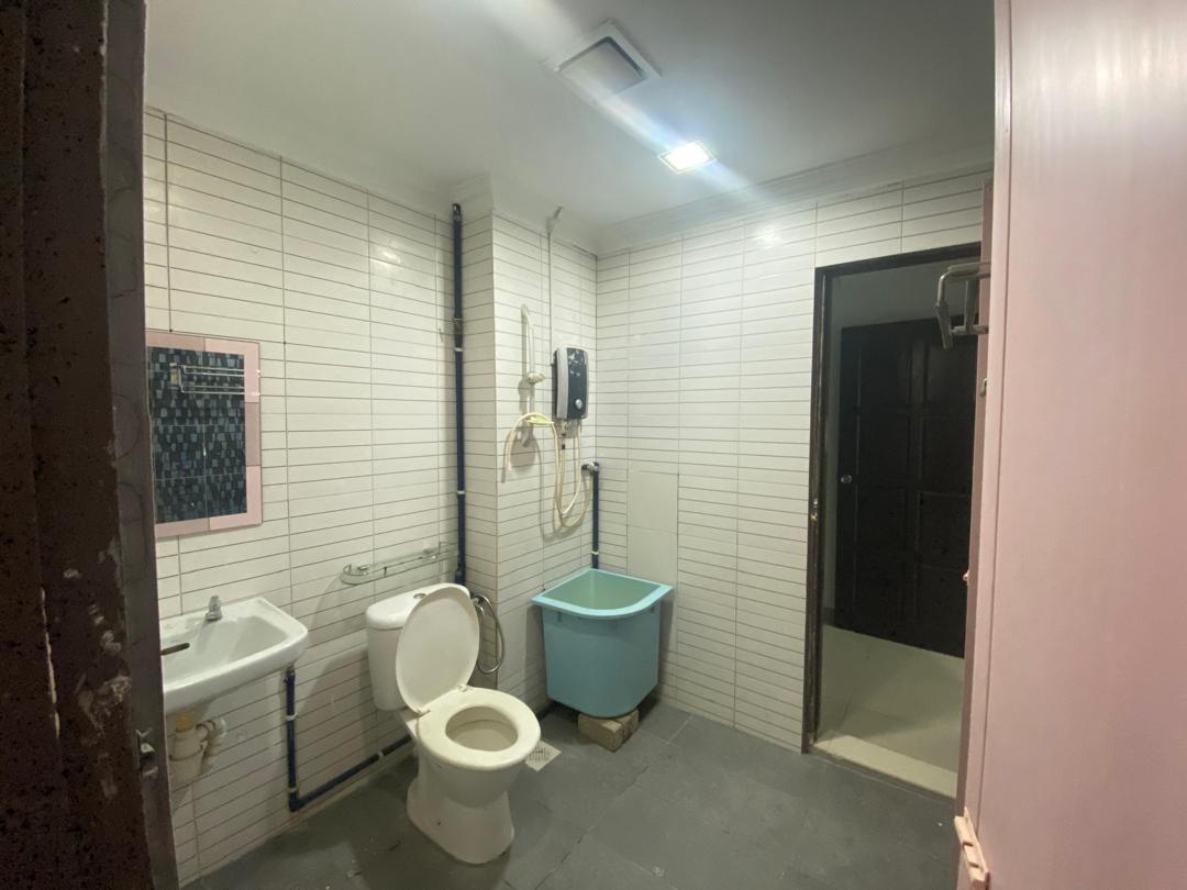 Renovated Freehold Teres 2 Tingkat Semenyih - photo 8