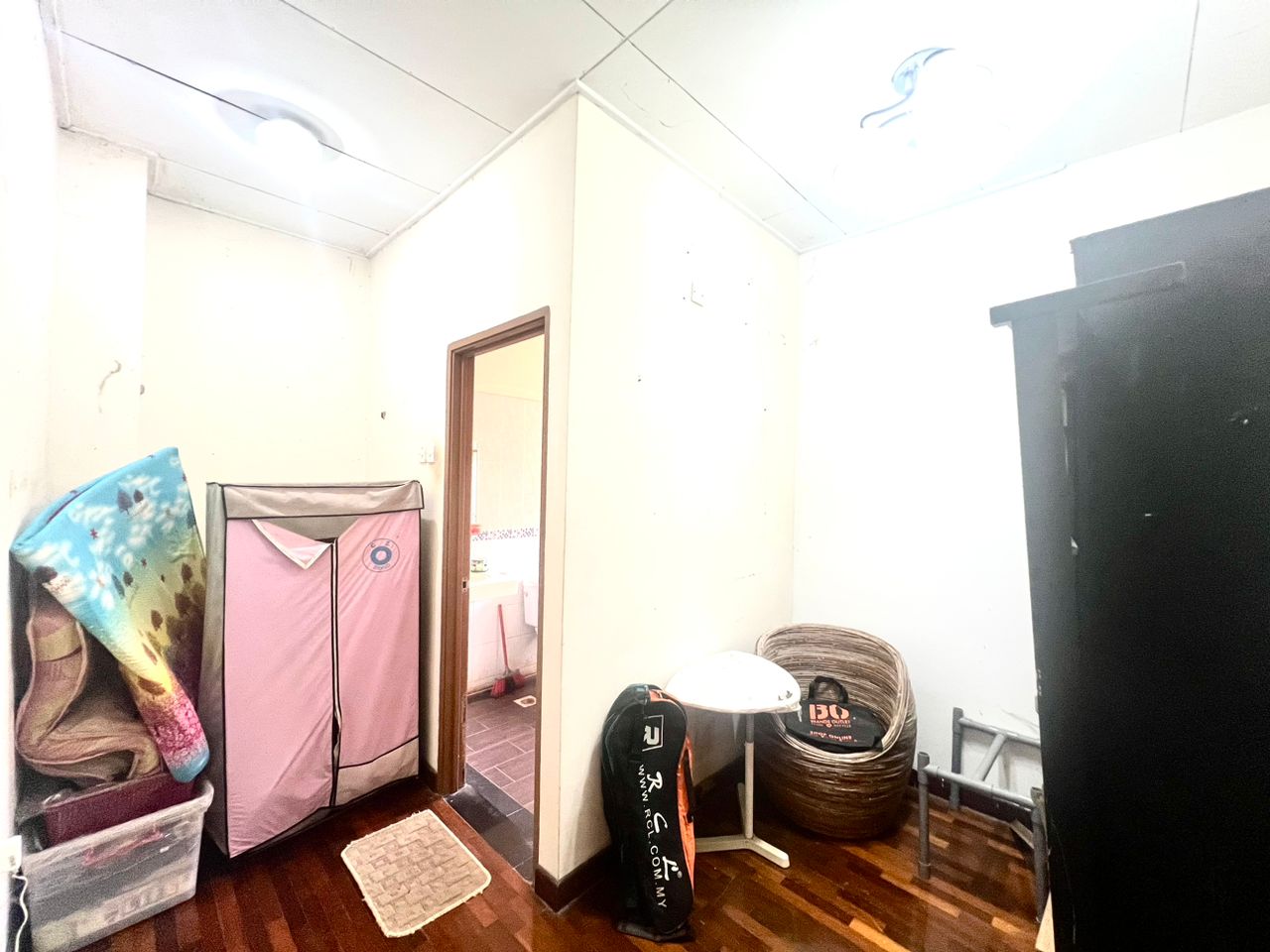 Freehold End Lot Teres 2 Tingkat Presint 11 - photo 4