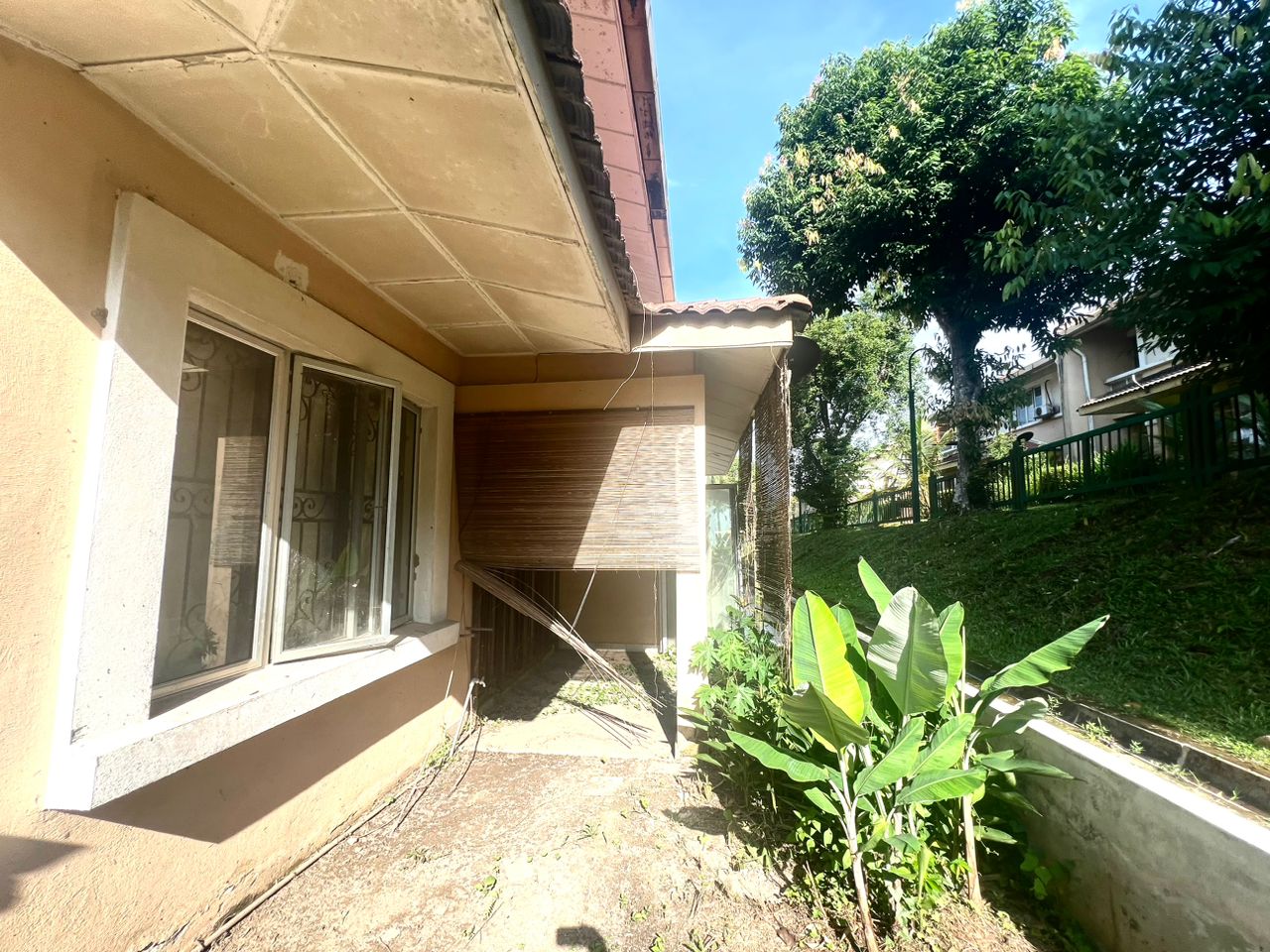 Freehold End Lot Teres 2 Tingkat Presint 11 - photo 10
