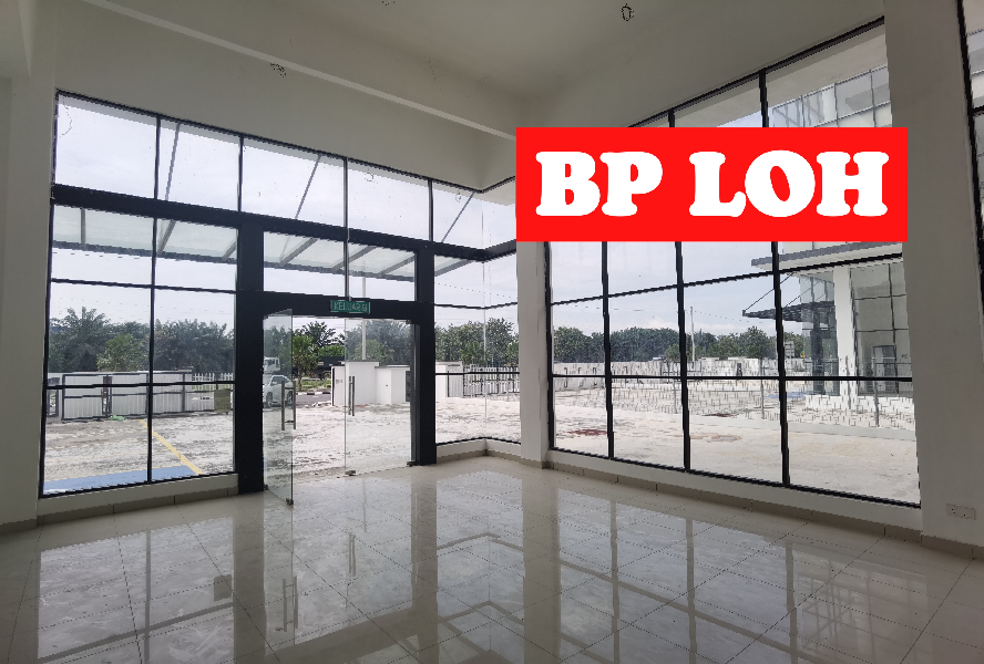 Valdor semi-D factory warehouse fronting highway for rent - photo 6