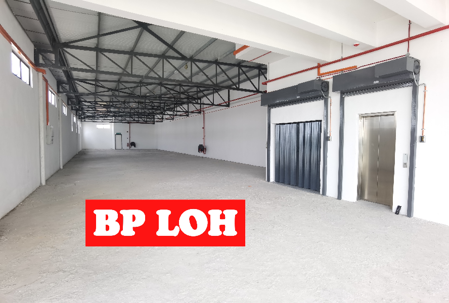 Valdor semi-D factory warehouse fronting highway for rent - photo 10