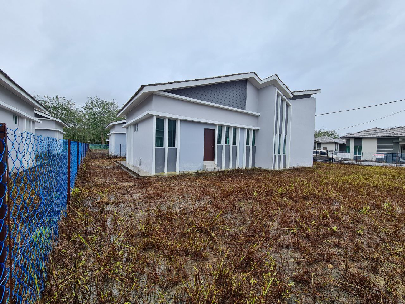 Taman Kamunting Bandar Tanah Merah - photo 3