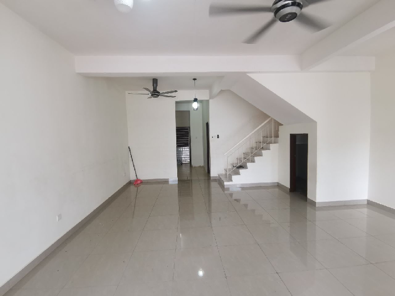 2Storey Bukit Saujana Utama - photo 3