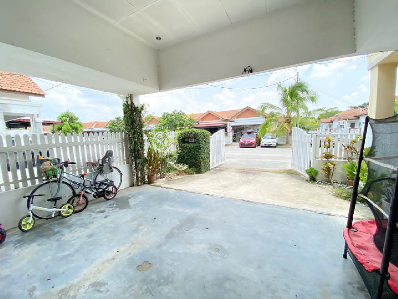 Single Storey End Lot Taman Seri Alam - photo 2