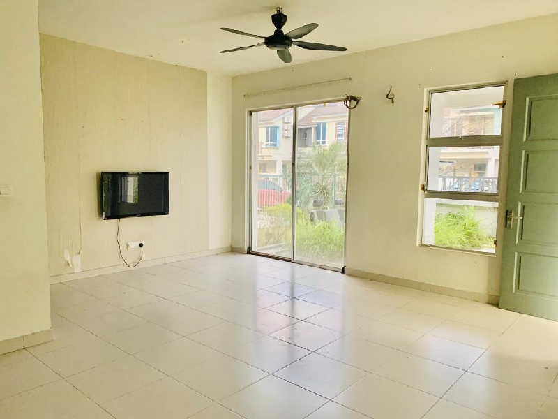 Semi D Cluster Bayu Suria Puncak Alam - photo 2