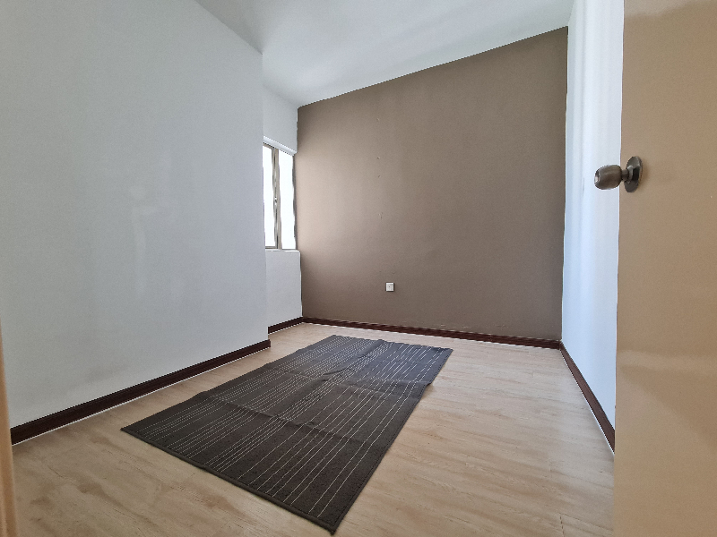 Apartment Flora Damansara Block F - photo 3