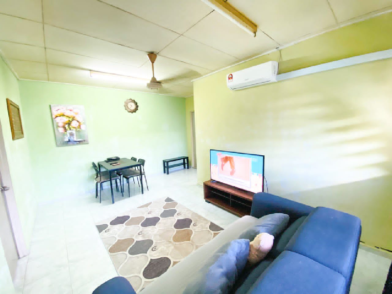 Flat Seksyen 24 Blok 60 Hot Area High Demand - photo 2