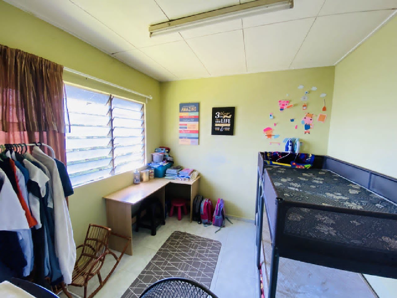 Flat Seksyen 24 Blok 60 Hot Area High Demand - photo 7