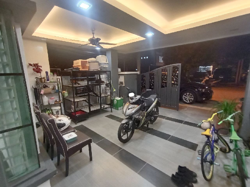 Renovated Double Storey Jalan Kebun Nenas  - photo 11
