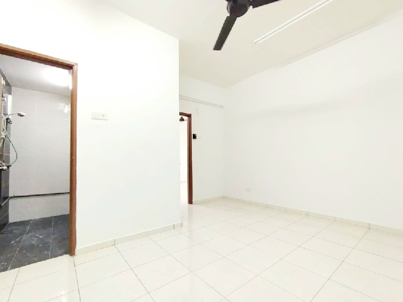 Green Suria Apartment ada Balkoni Below Market - photo 5