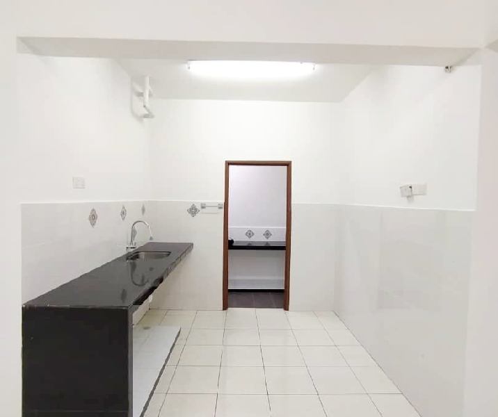 Green Suria Apartment ada Balkoni Below Market - photo 8