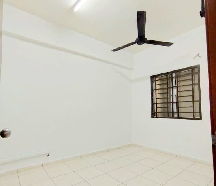 Green Suria Apartment ada Balkoni Below Market - photo 10