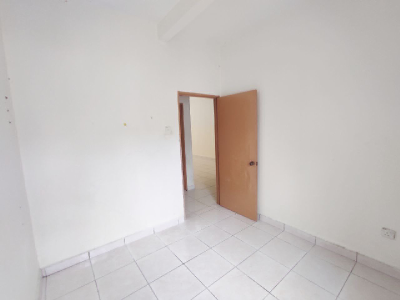 Single Storey Taman Meru Ria Refurbished & Freehold - photo 5