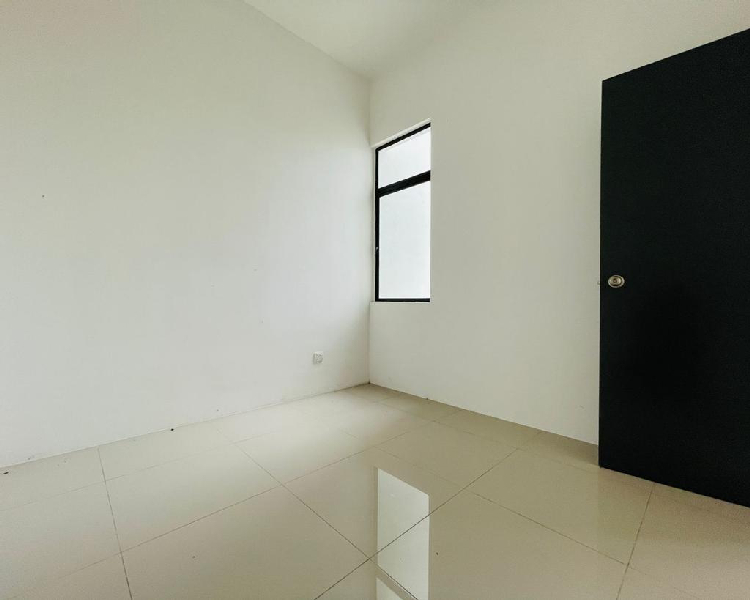 Double Storey Bandar Saujana Utama - photo 4